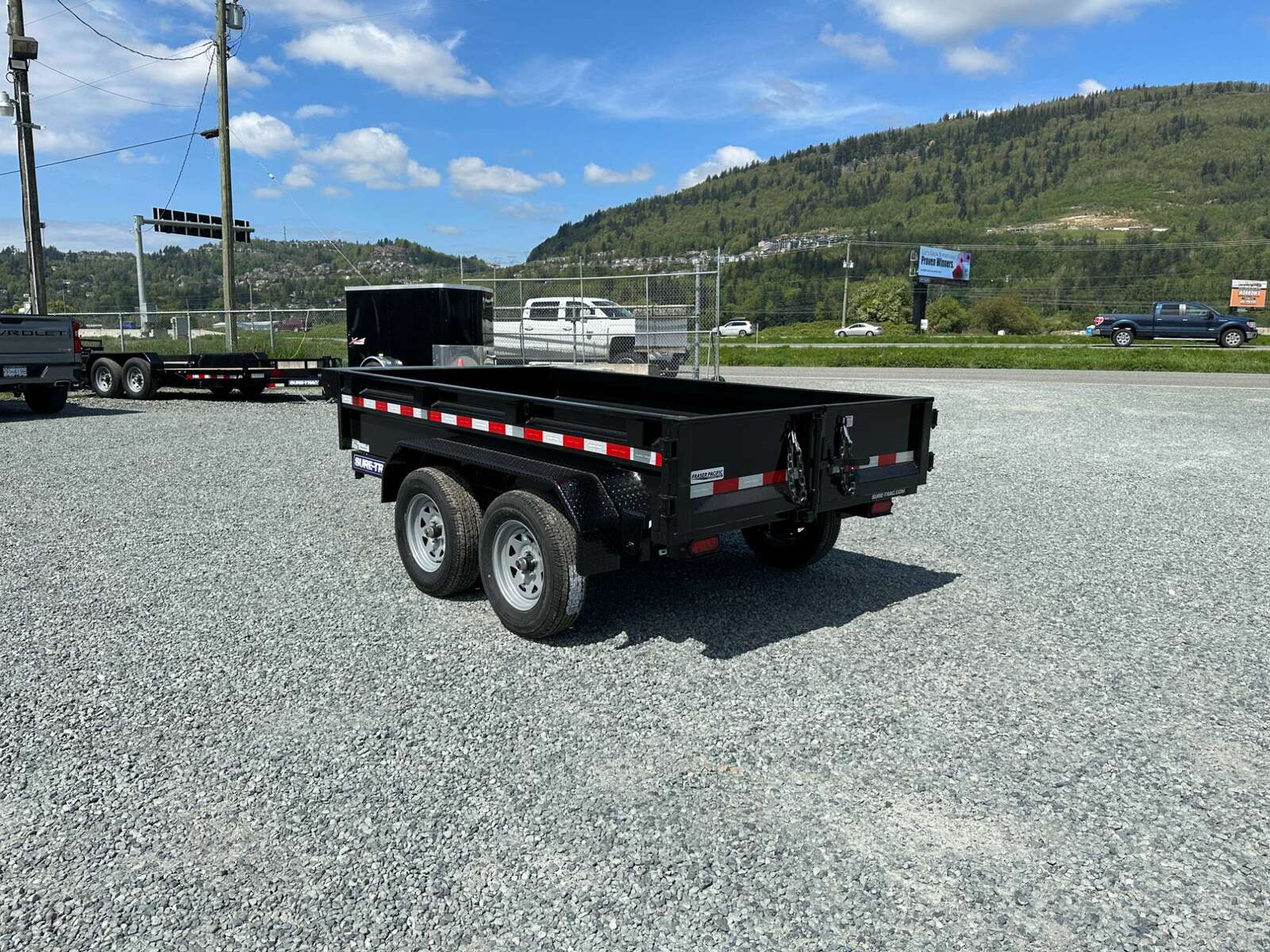 Photo of 2025 Suretrac 5x10 Dump Trailer 7000lb GVW Barn Doors