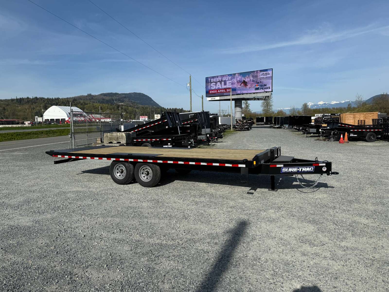 Photo of 2025 Suretrac 8.5x22ft Deck Over Power Tilt Equipment Trailer 15,000lb GVW