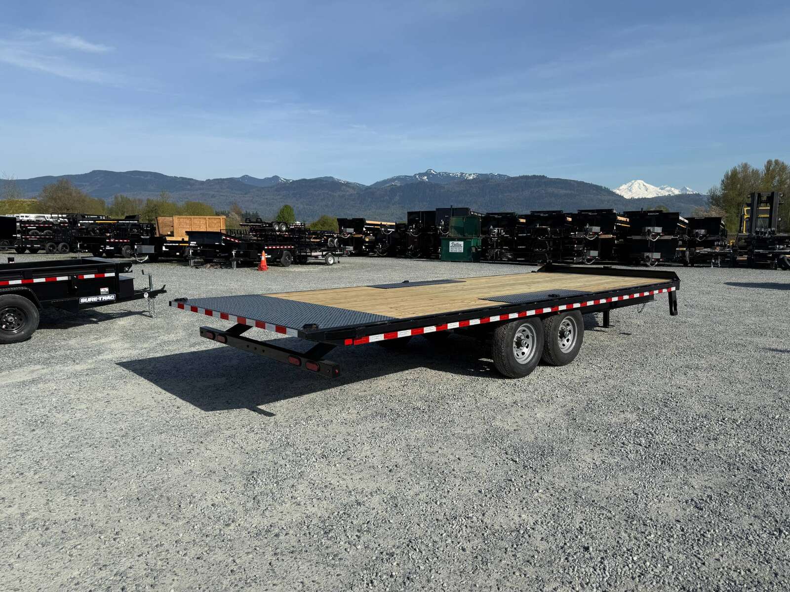 Photo of 2025 Suretrac 8.5x22ft Deck Over Power Tilt Equipment Trailer 15,000lb GVW