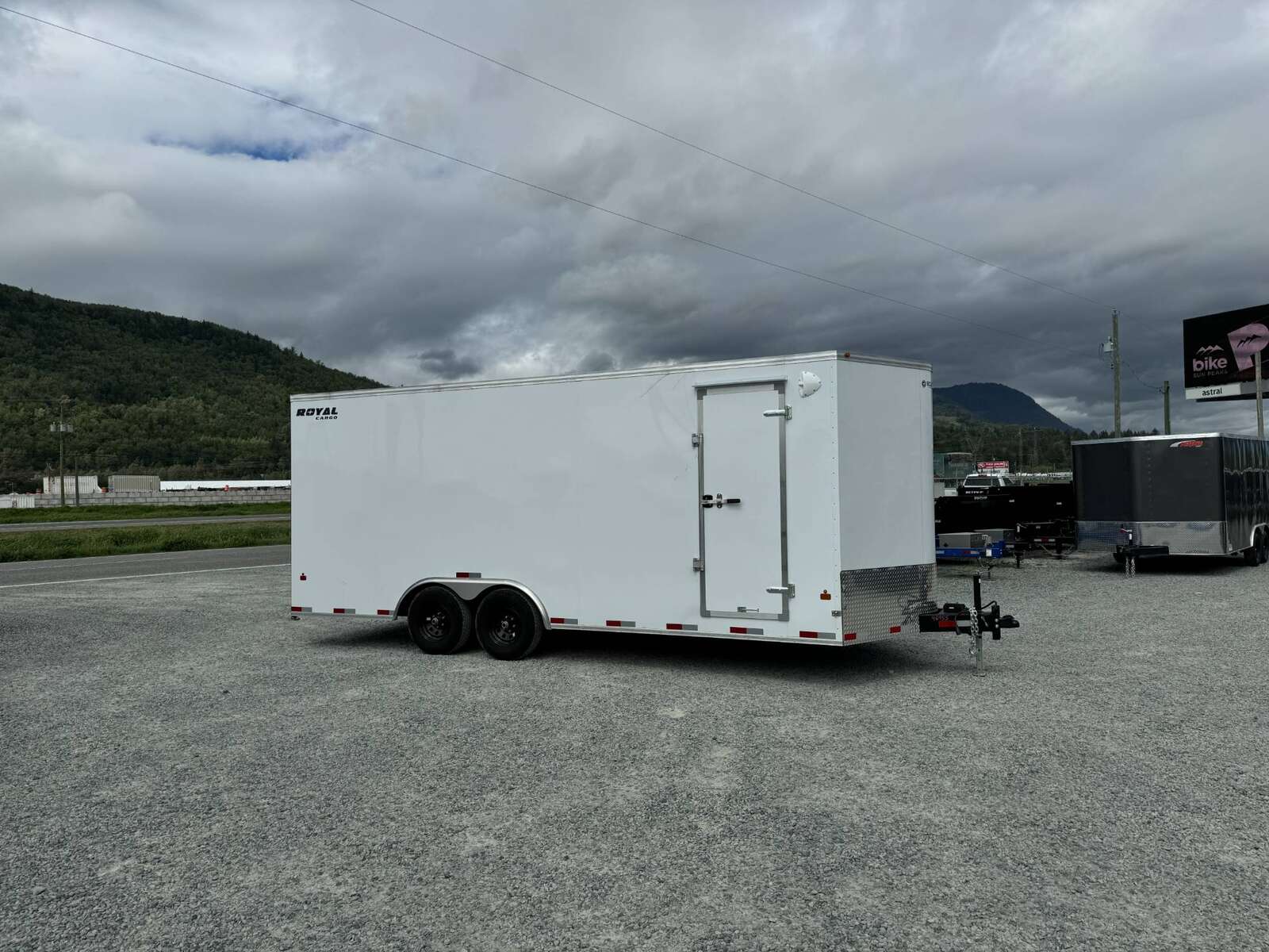 Photo of 2026 Royal Cargo 8.5x20 +V Nose 11,400lb Cargo / Enclosed Trailer Car Hauler Extra Height Ramp Door White