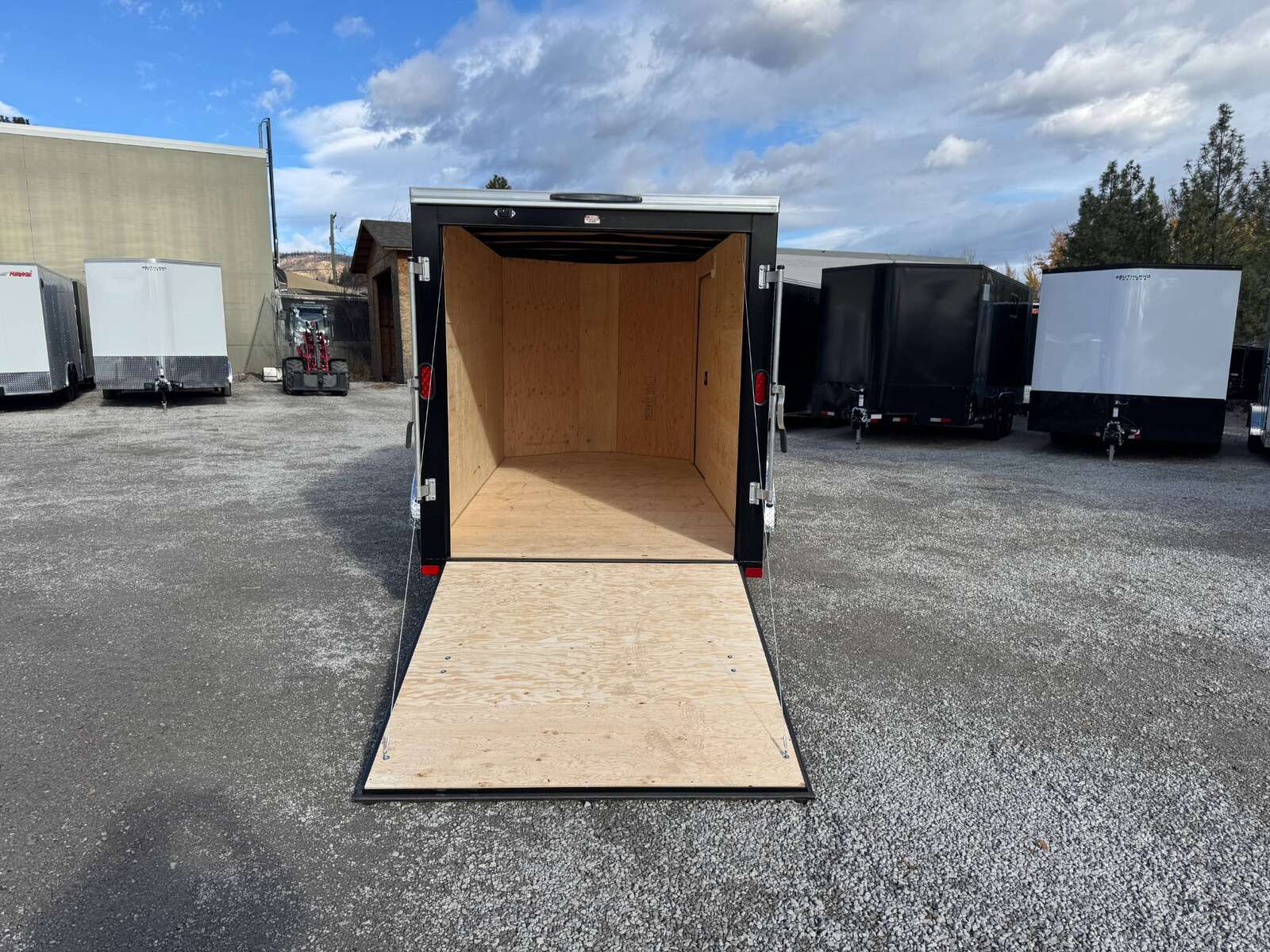 Photo of 2026 Royal Cargo 6x12 V Nose Cargo / Enclosed Trailer Ramp Door White 2999lb GVW