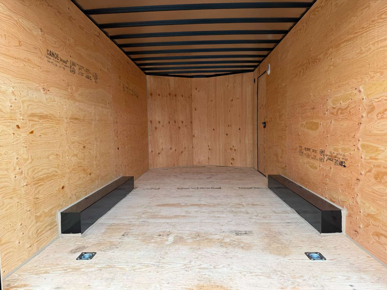 Photo of 2026 Royal Cargo 8.5X16 V NOSE Cargo / Enclosed Trailer Black BARN DOORS EXTRA HEIGHT 11,400LB GVW