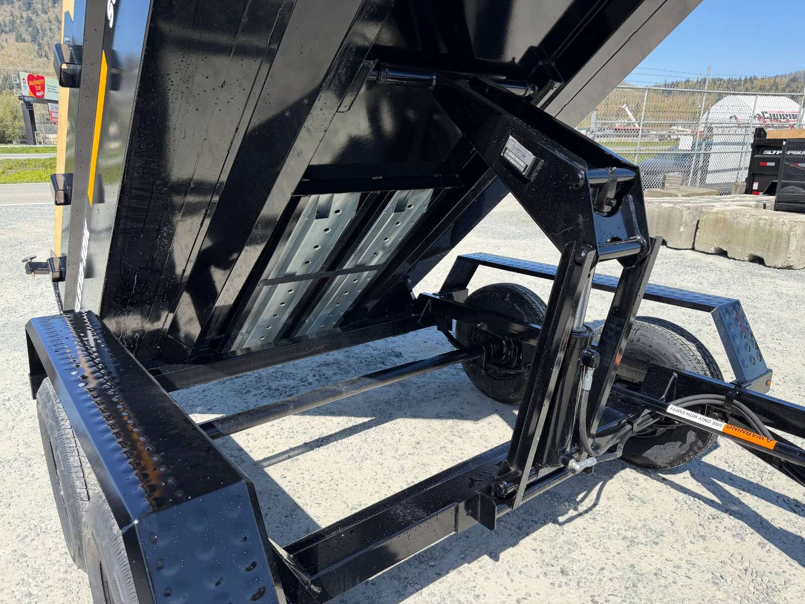 Photo of 2026 Southland 6x10 Dump Trailer 11,400lb GVW w/ Tarp & Ramps