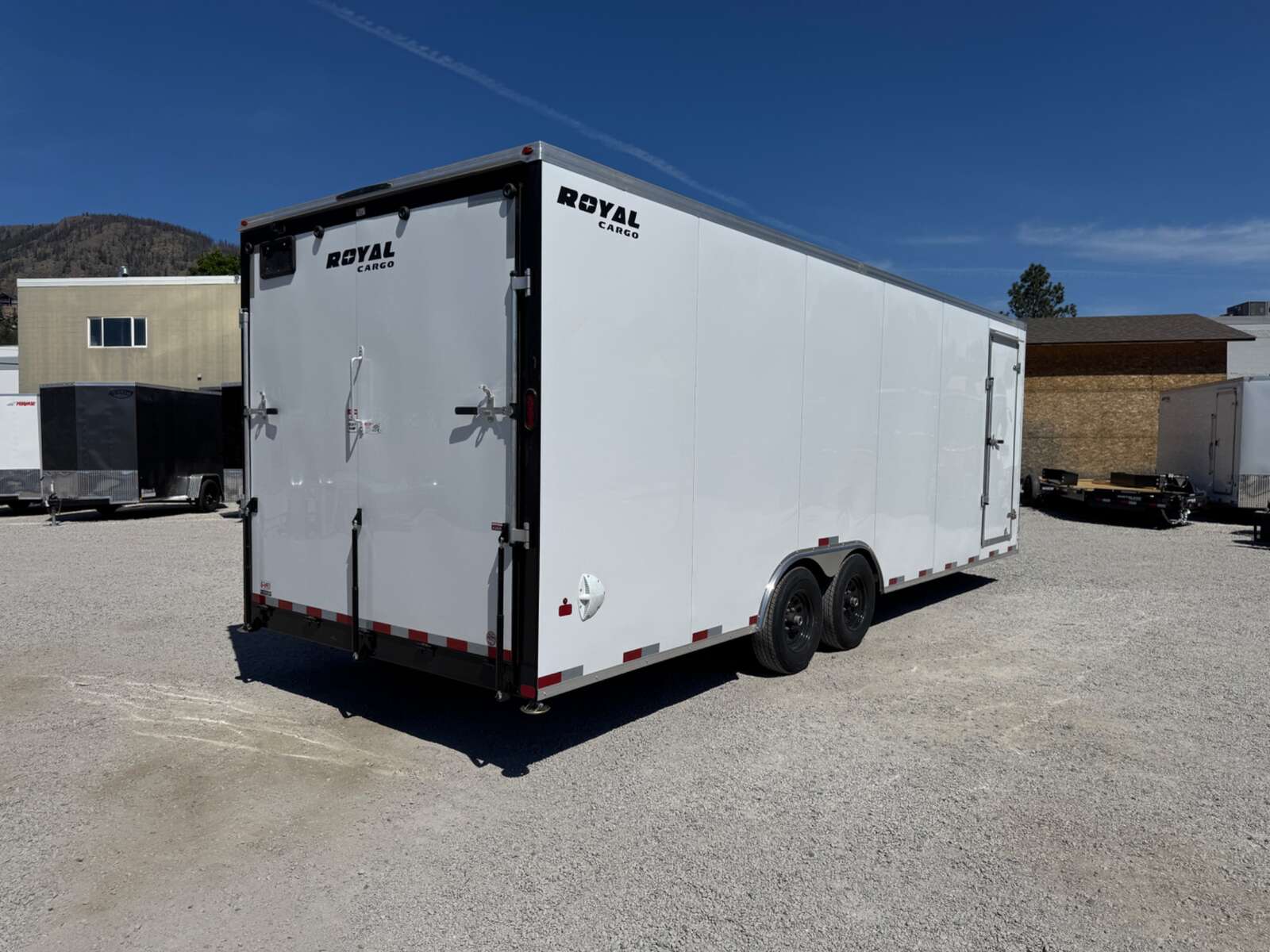 Photo of 2026 Royal Cargo 8.5x24 V Nose Car Hauler Cargo / Enclosed Trailer 11,400lb GVW White Ramp Door Extra Height (GSR)