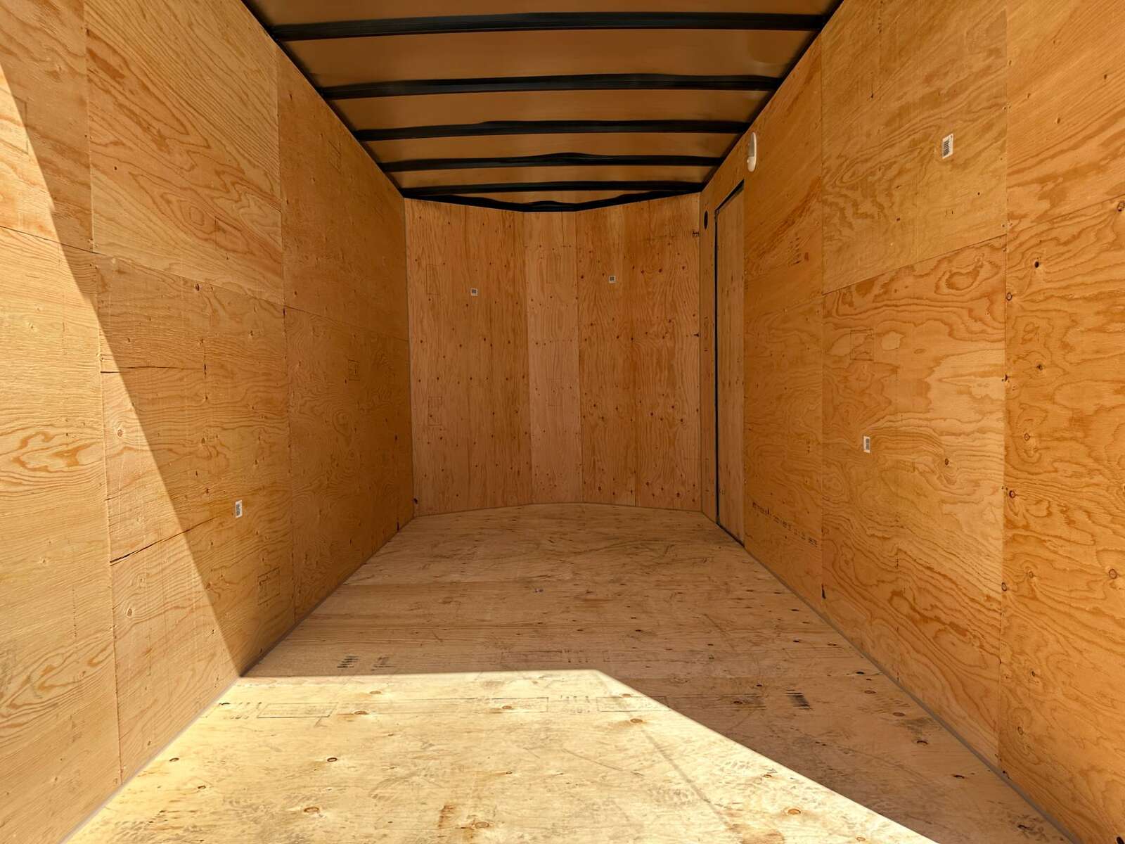 Photo of 2026 Royal Cargo 7X14 V Nose 7700LB GVW RAMP DOOR Silver Enclosed Cargo Trailer Extra Tall (GSR)