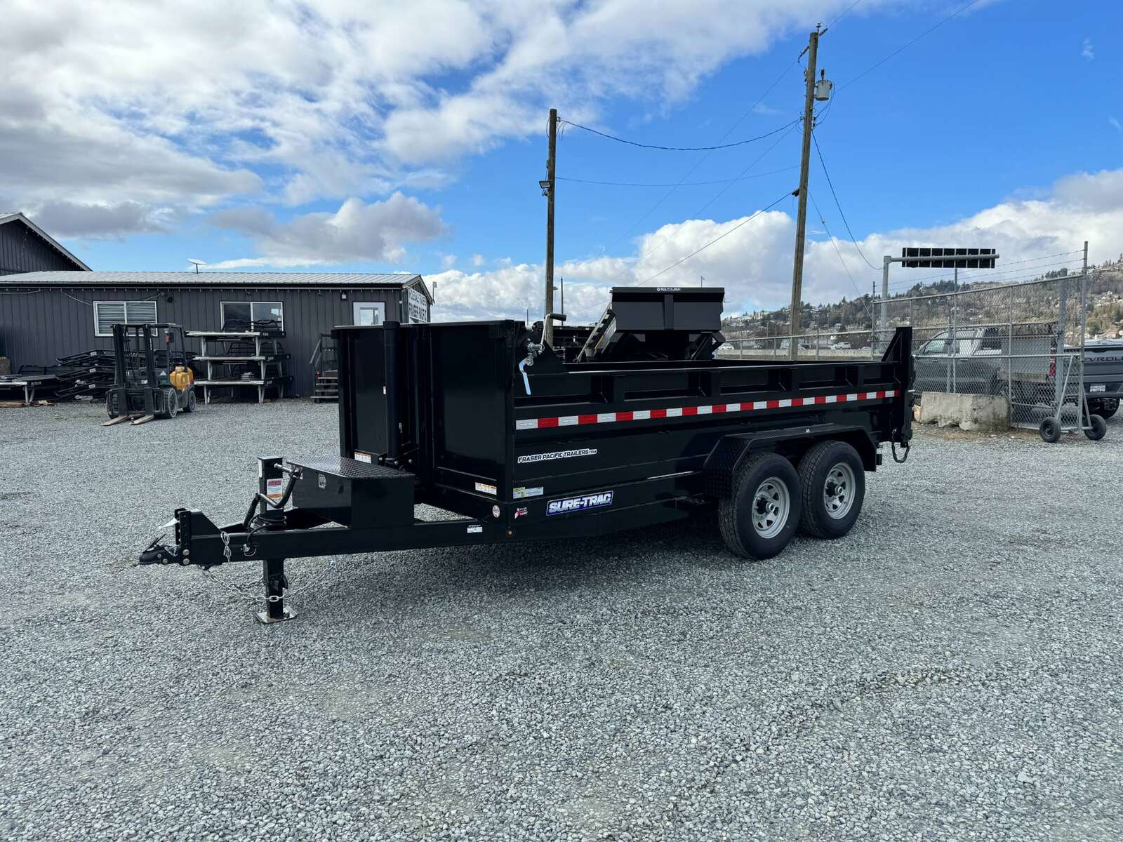 Photo of 2025 Suretrac 7x14 Telescopic Hoist Dump Trailer 14,000lbs GVW w/ Ramps and Tarp