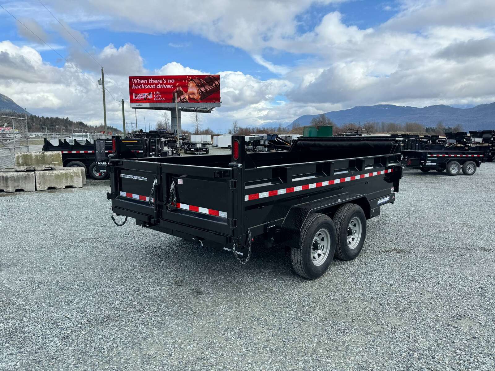 Photo of 2025 Suretrac 7x14 Telescopic Hoist Dump Trailer 14,000lbs GVW w/ Ramps and Tarp