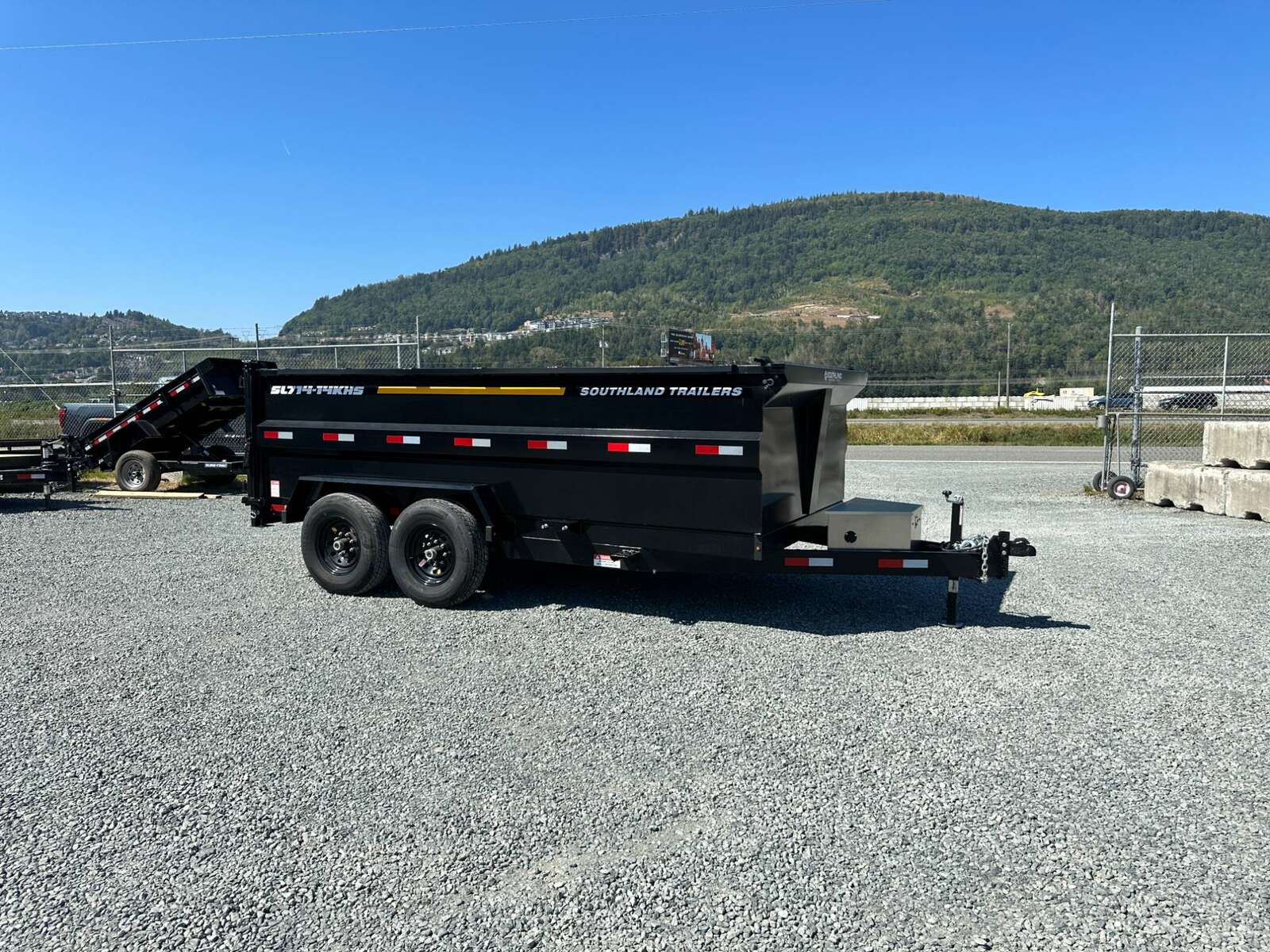 Photo of 2026 Southland 7x14 High Side Dump Trailer 15,400lb GVW w/ Tarp & Ramps