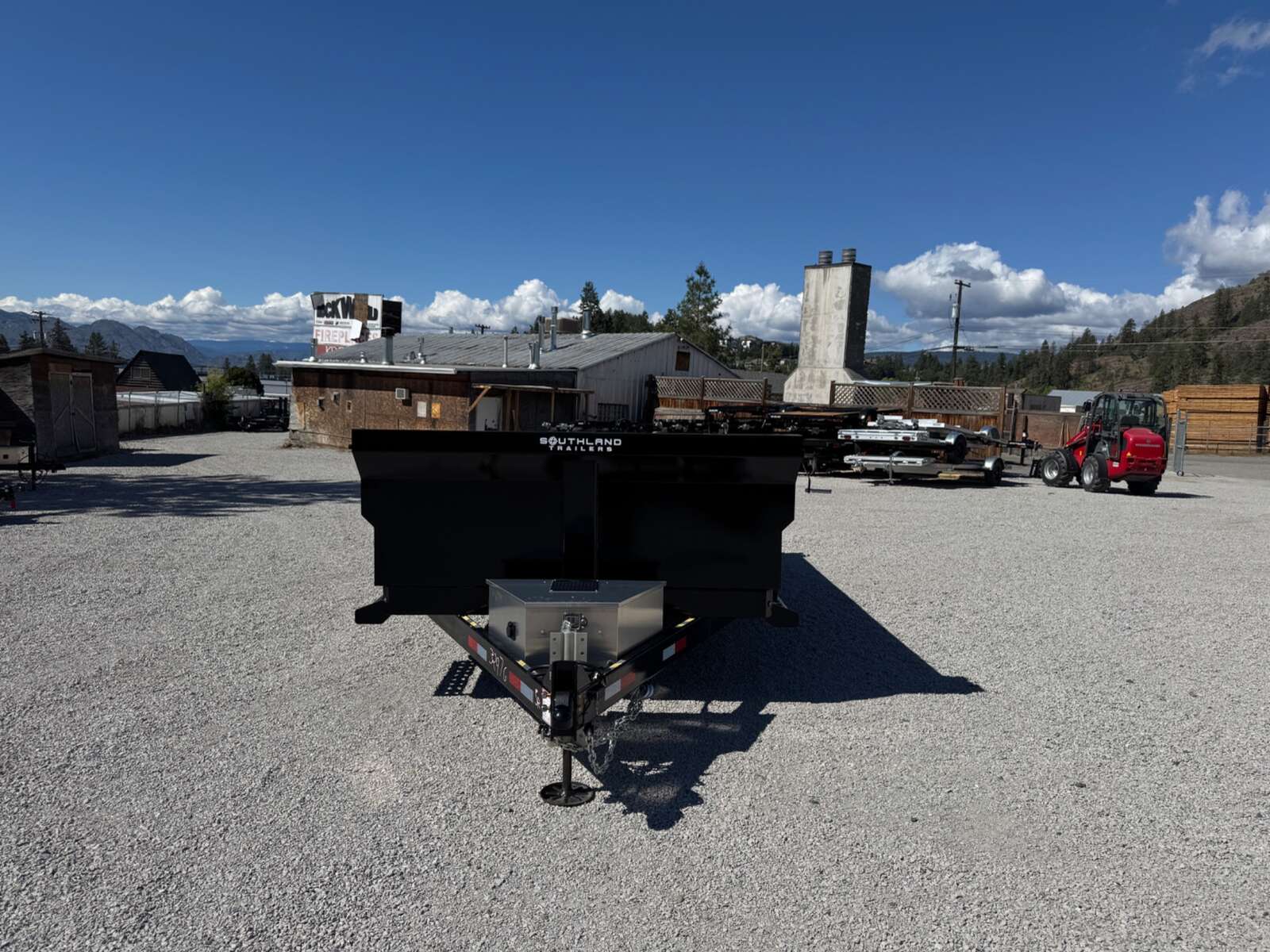 Photo of 2026 Southland Trailers 7x14 Dump Trailer HD 17,000lbs GVW w/ Hydraulic Front Jack & 3/16" Floor (SL714-16KHD)
