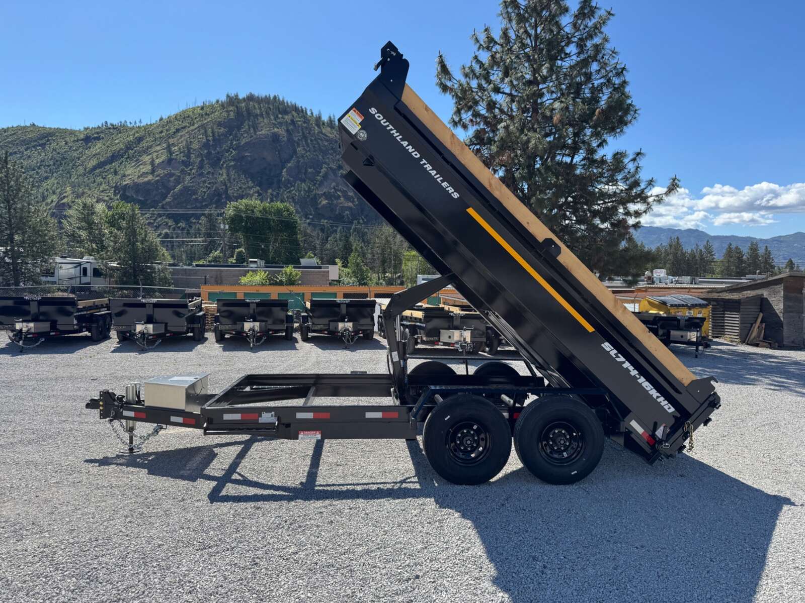 Photo of 2026 Southland Trailers 7x14 Dump Trailer HD 17,000lbs GVW w/ Hydraulic Front Jack & 3/16" Floor (SL714-16KHD)