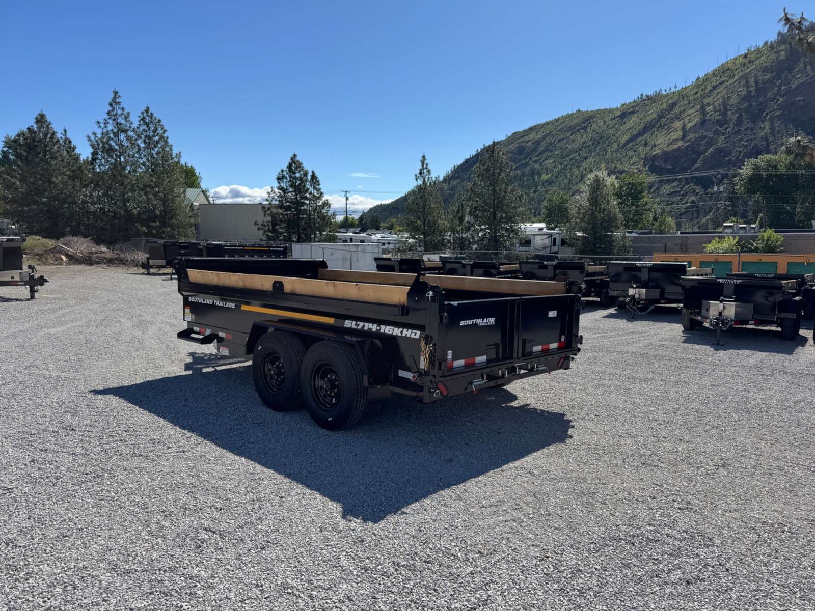 Photo of 2026 Southland Trailers 7x14 Dump Trailer HD 17,000lbs GVW w/ Hydraulic Front Jack & 3/16" Floor (SL714-16KHD)