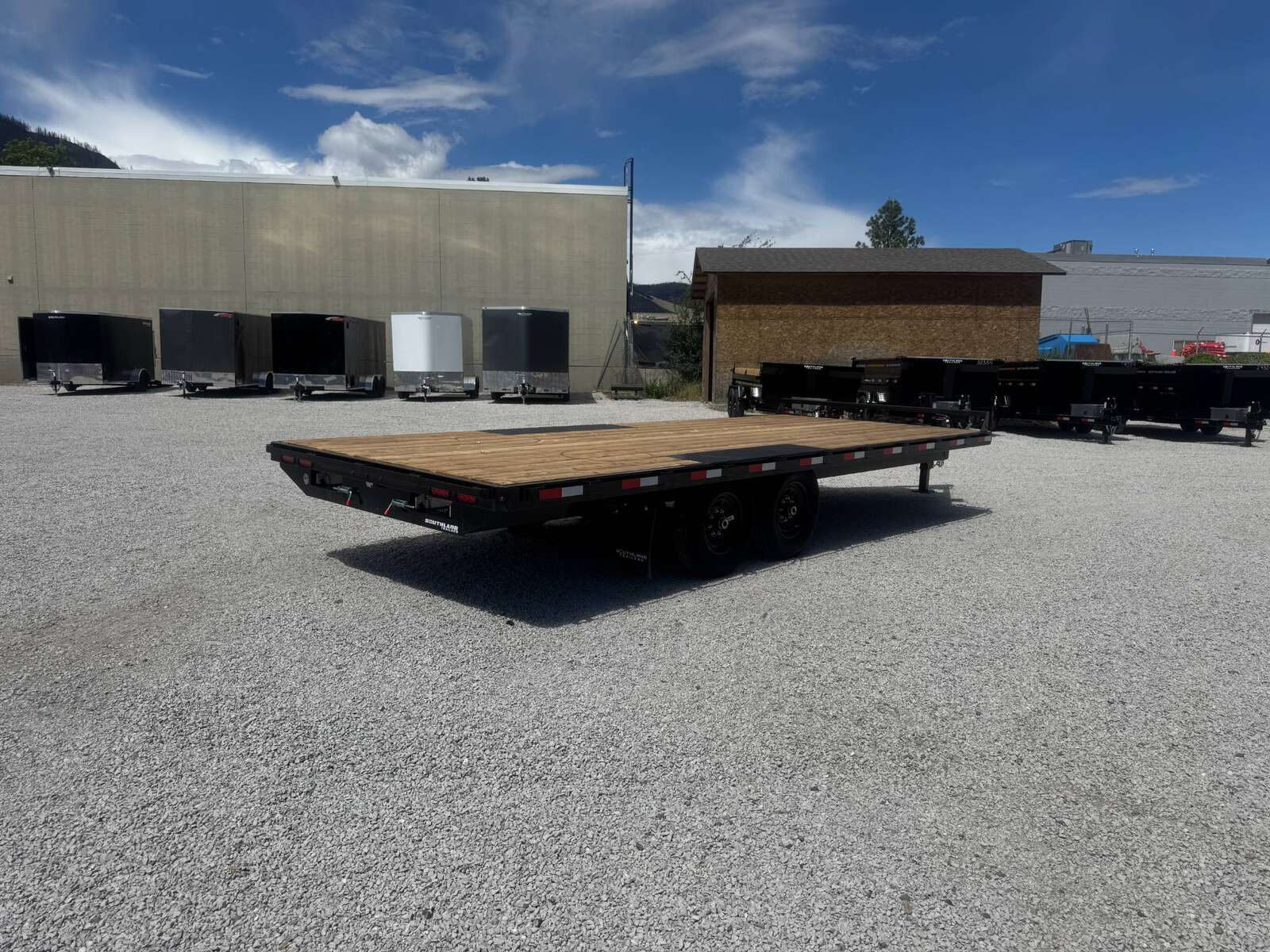 Photo of 2026 Southland Trailer 8x20 Deckover Trailer 15,400lb GVW Flat Deck