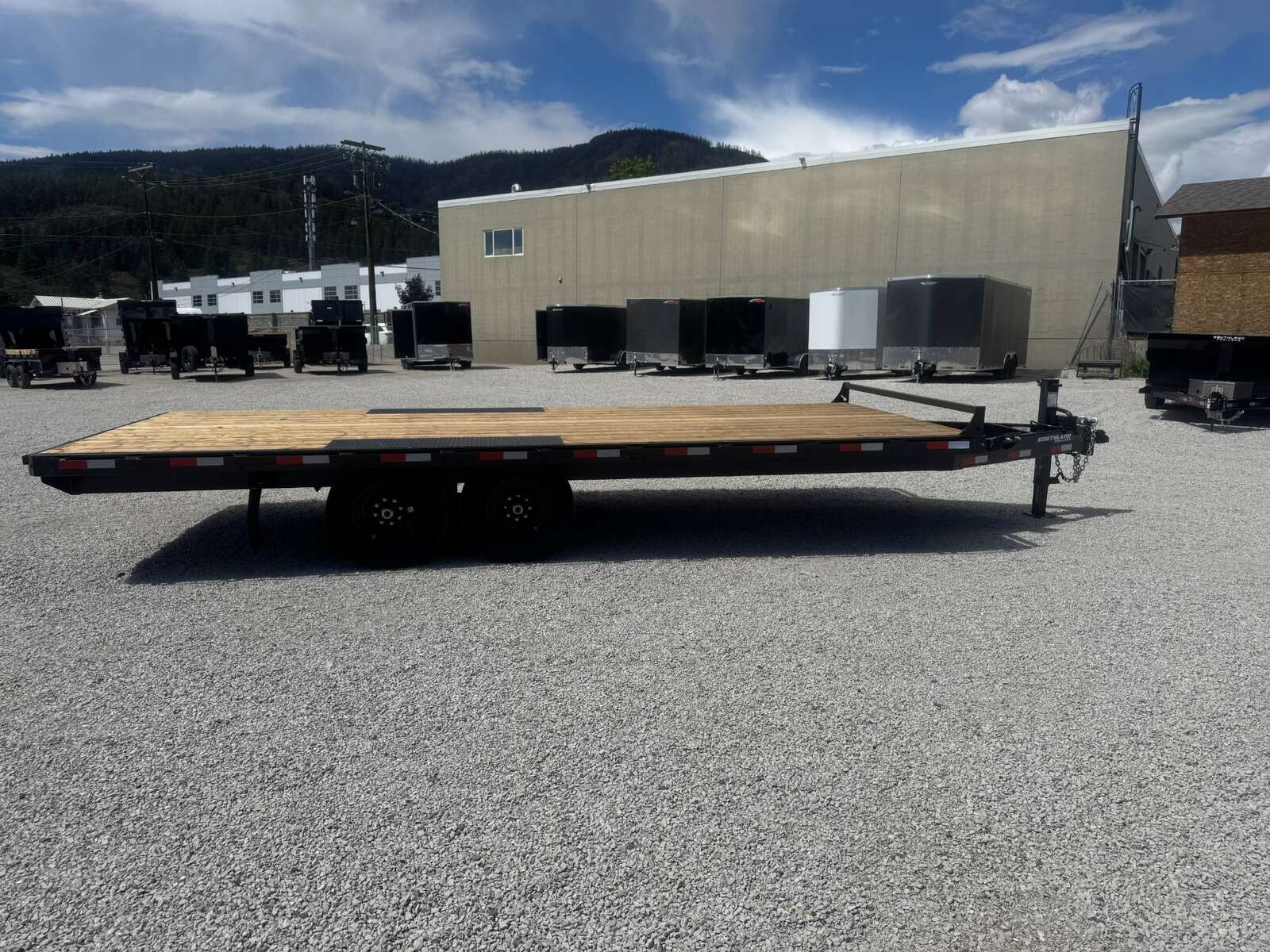 Photo of 2026 Southland Trailer 8x20 Deckover Trailer 15,400lb GVW Flat Deck