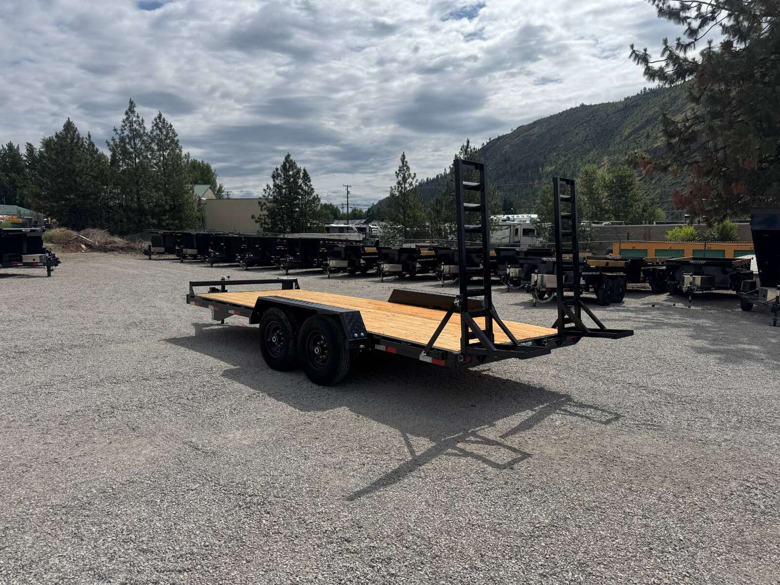 Photo of 2026 Southland 7X18 15,400LB GVW Equipment Flat Deck Trailer w/ Stand Up Ramps