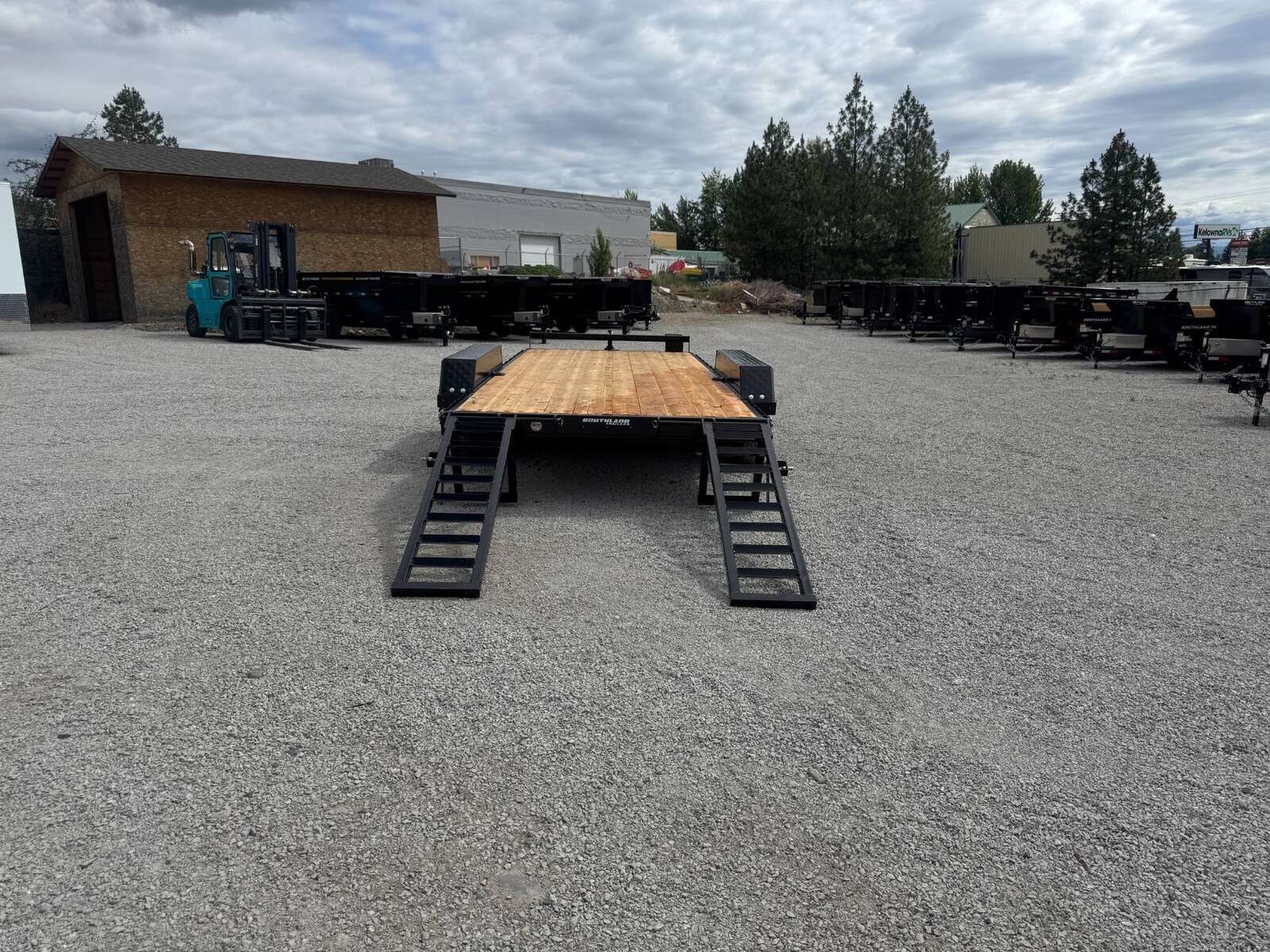 Photo of 2026 Southland 7X18 15,400LB GVW Equipment Flat Deck Trailer w/ Stand Up Ramps