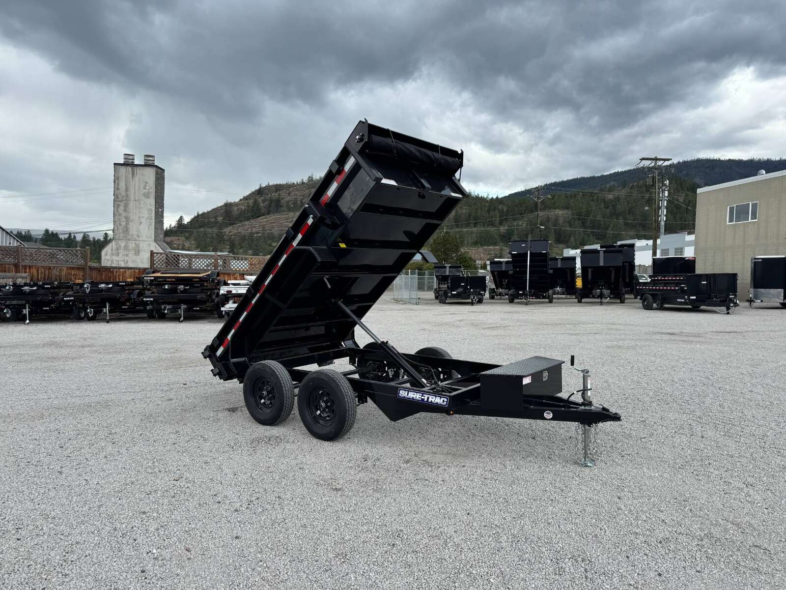 Photo of 2025 Suretrac 5x10 Dump Trailer 7000lb GVW Barn Doors with Tarp