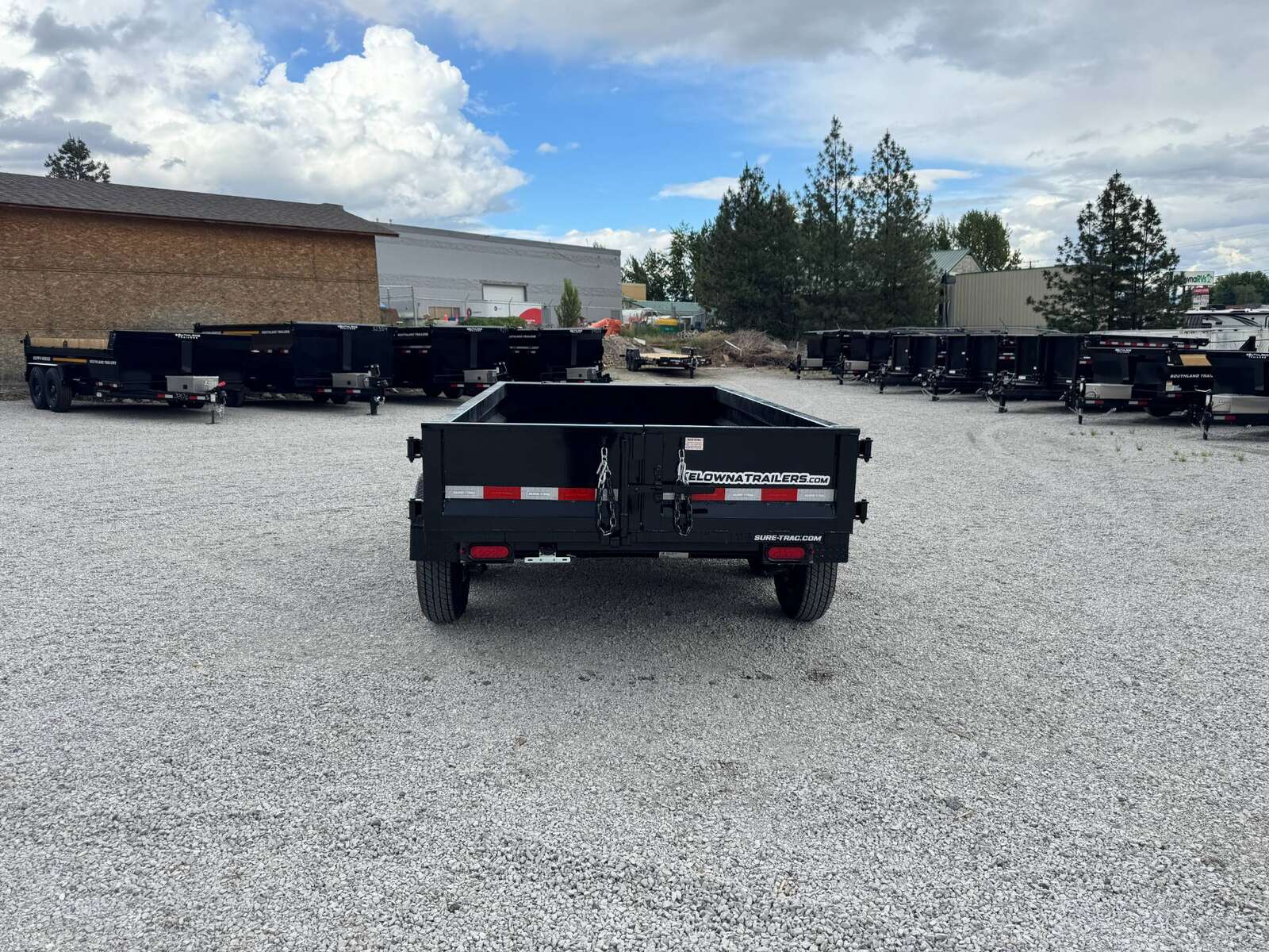 Photo of 2025 Suretrac 5x10 Dump Trailer 7000lb GVW Barn Doors with Tarp