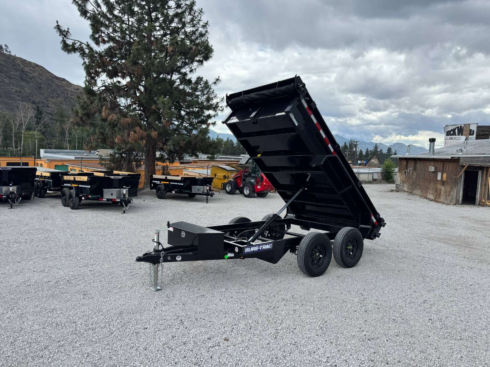 Photo of 2025 Suretrac 5x10 Dump Trailer 7000lb GVW Barn Doors with Tarp