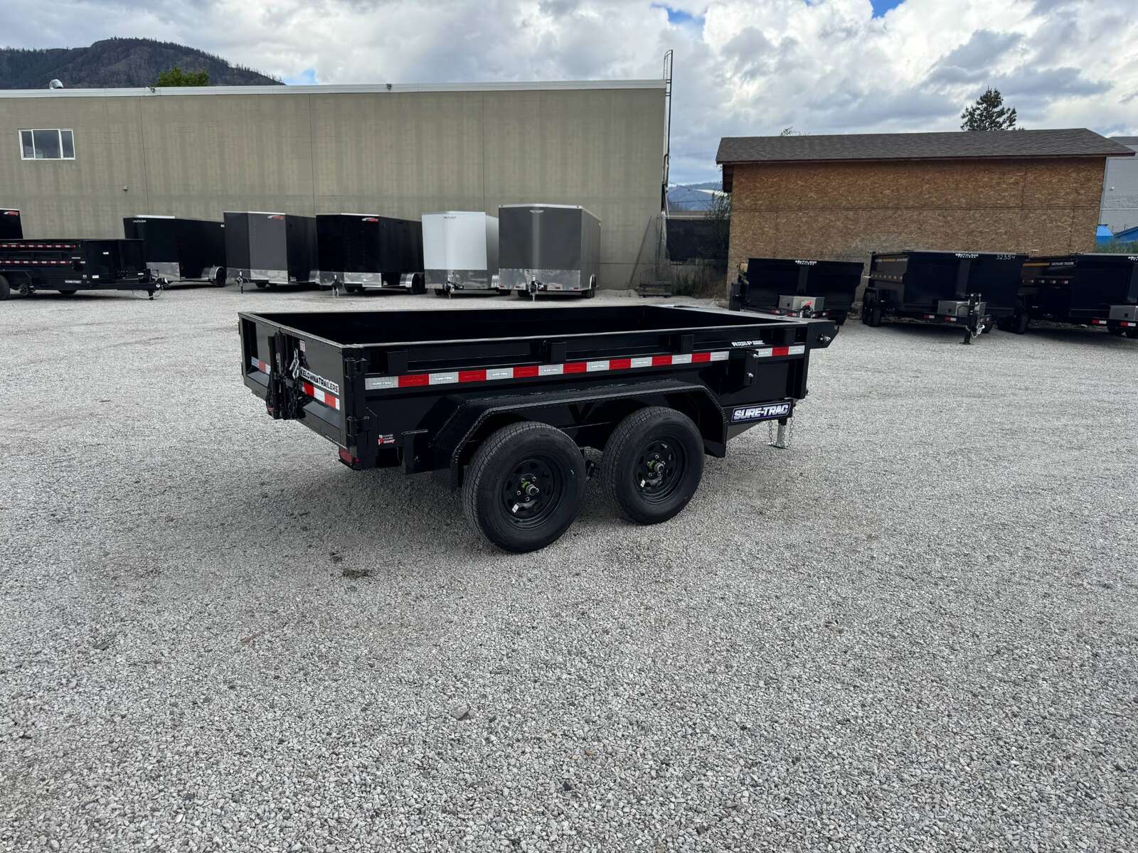 Photo of 2025 Suretrac 5x10 Dump Trailer 7000lb GVW Barn Doors with Tarp
