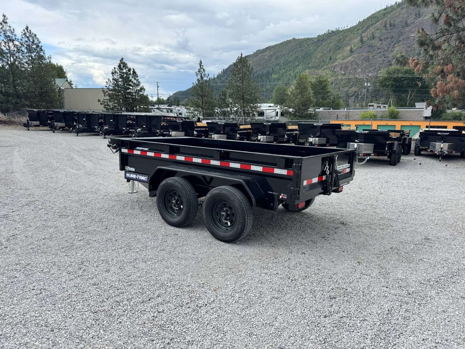 Photo of 2025 Suretrac 5x10 Dump Trailer 7000lb GVW Barn Doors with Tarp