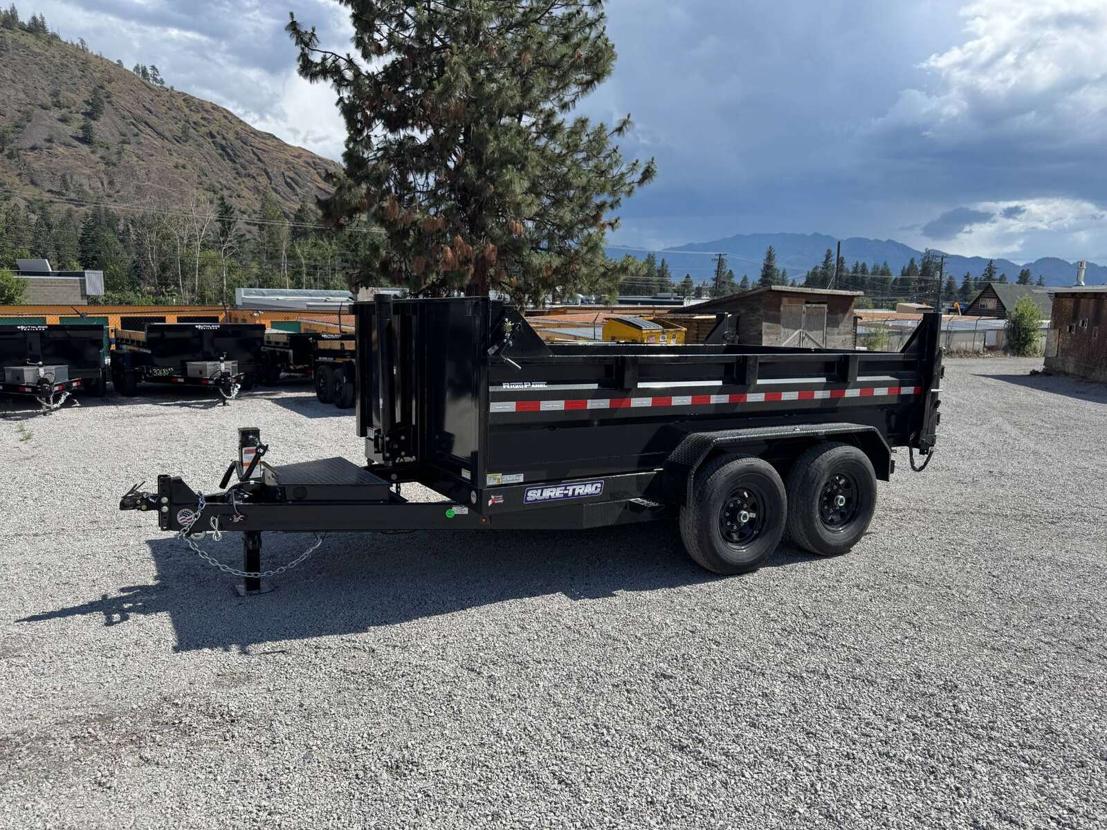 Photo of New Suretrac 7x12 Telescopic Hoist Dump Trailer 15,500lbs GVW w/ Ramps and Tarp
