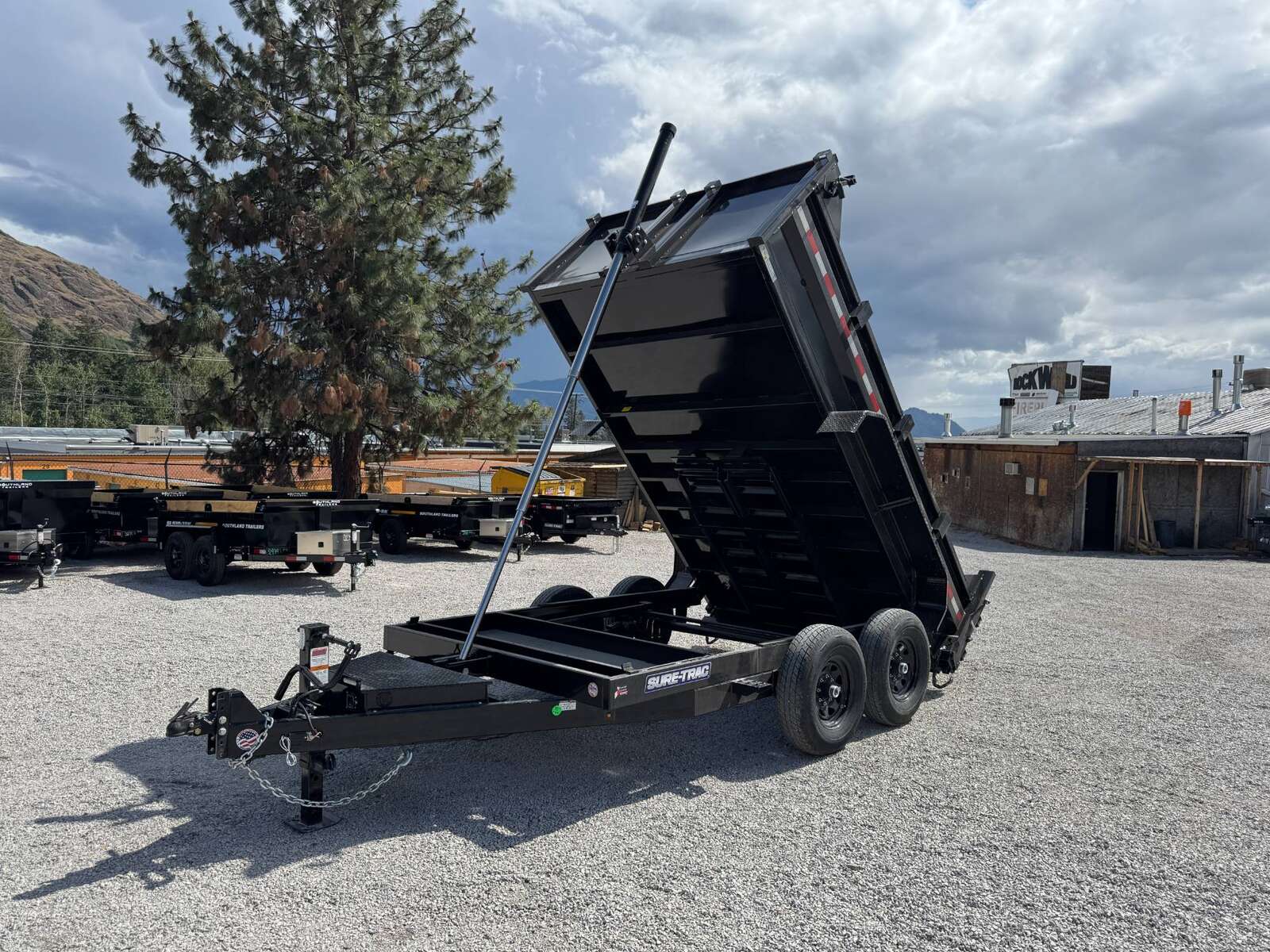 Photo of New Suretrac 7x12 Telescopic Hoist Dump Trailer 15,500lbs GVW w/ Ramps and Tarp