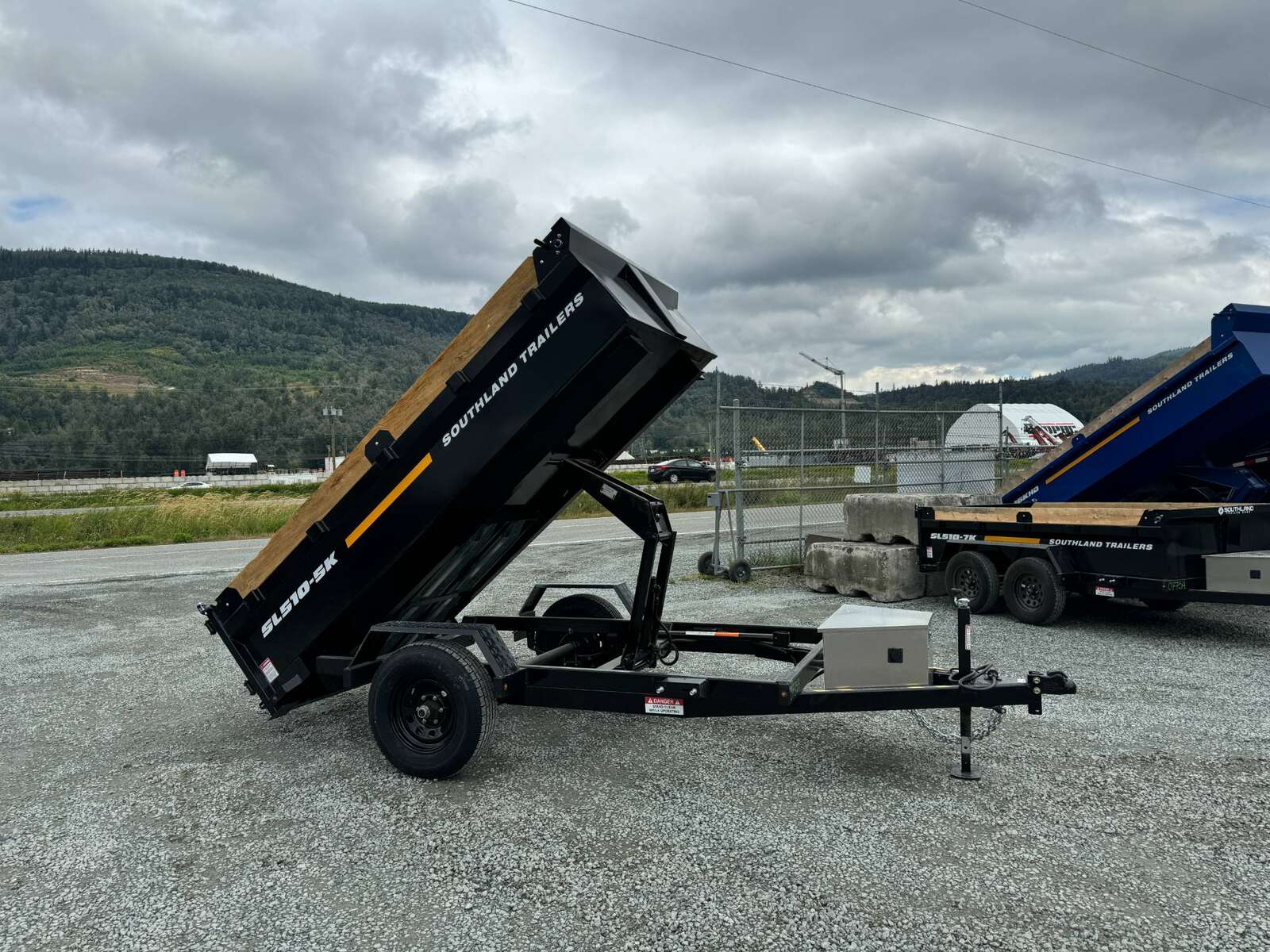 Photo of 2026 Southland 5x10 Dump Trailer Single Axle 5700lb GVW with Tarp and Ramps