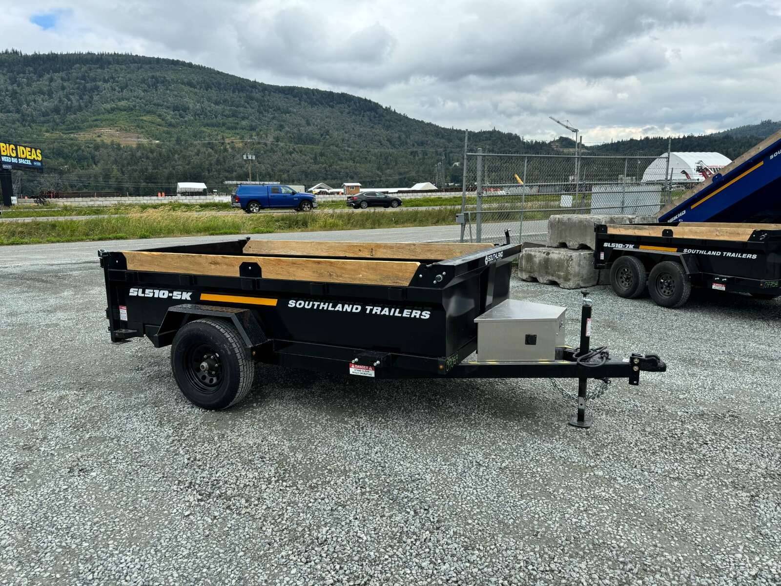Photo of 2026 Southland 5x10 Dump Trailer Single Axle 5700lb GVW with Tarp and Ramps