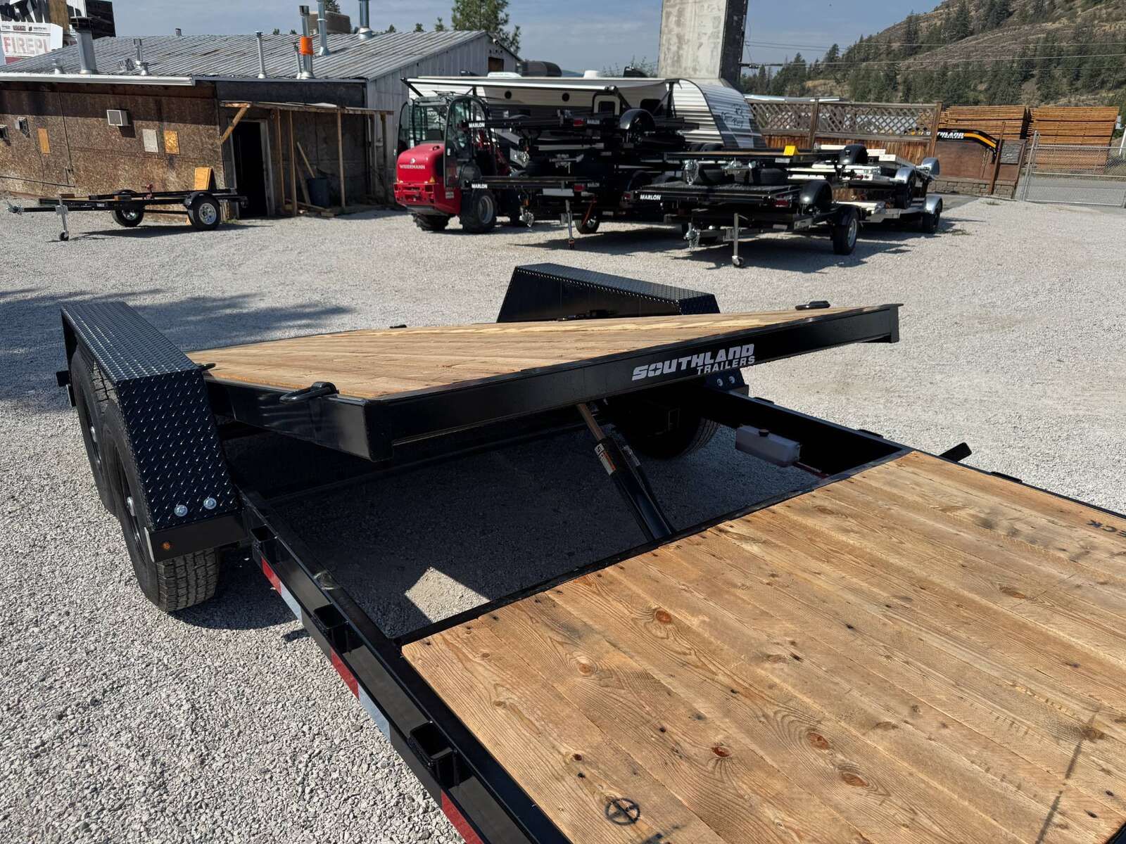 Photo of 2026 Southland Tilt Deck 16+4 Flatdeck Equipment Trailer 15,000lb GVW