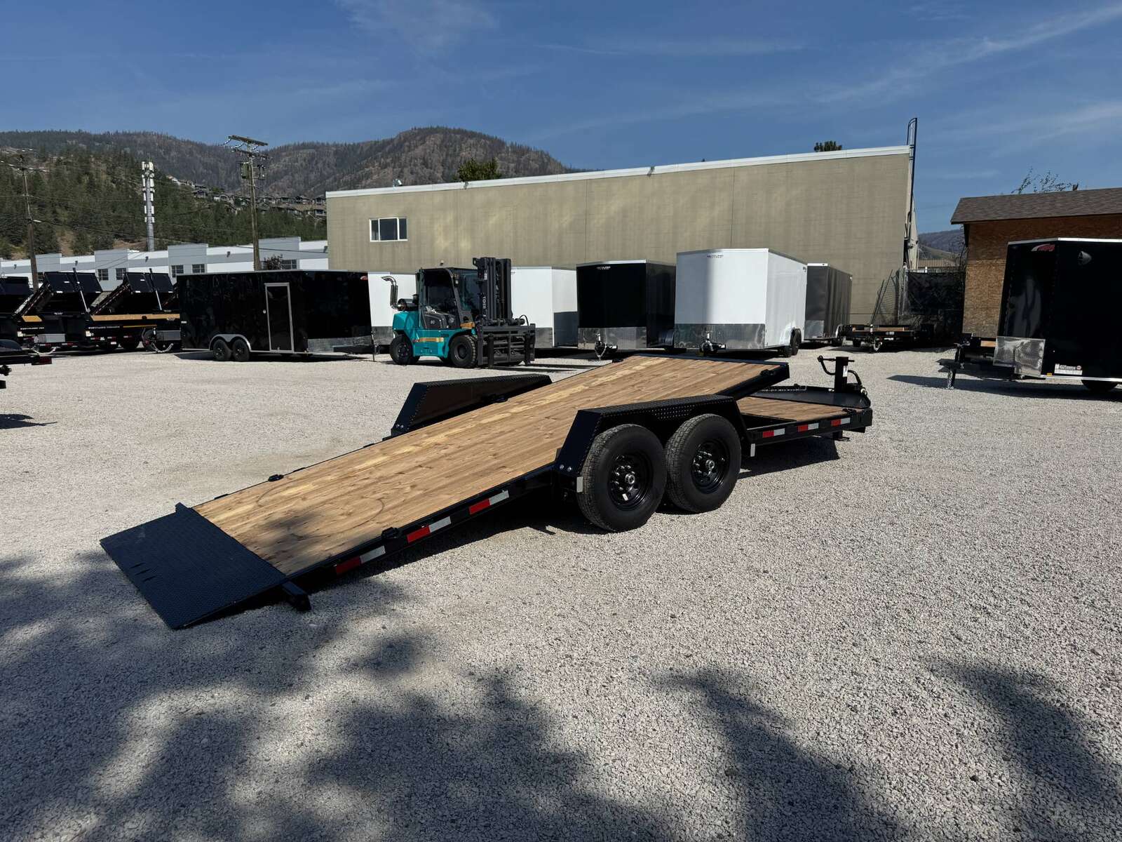 Photo of 2026 Southland Tilt Deck 16+4 Flatdeck Equipment Trailer 15,000lb GVW