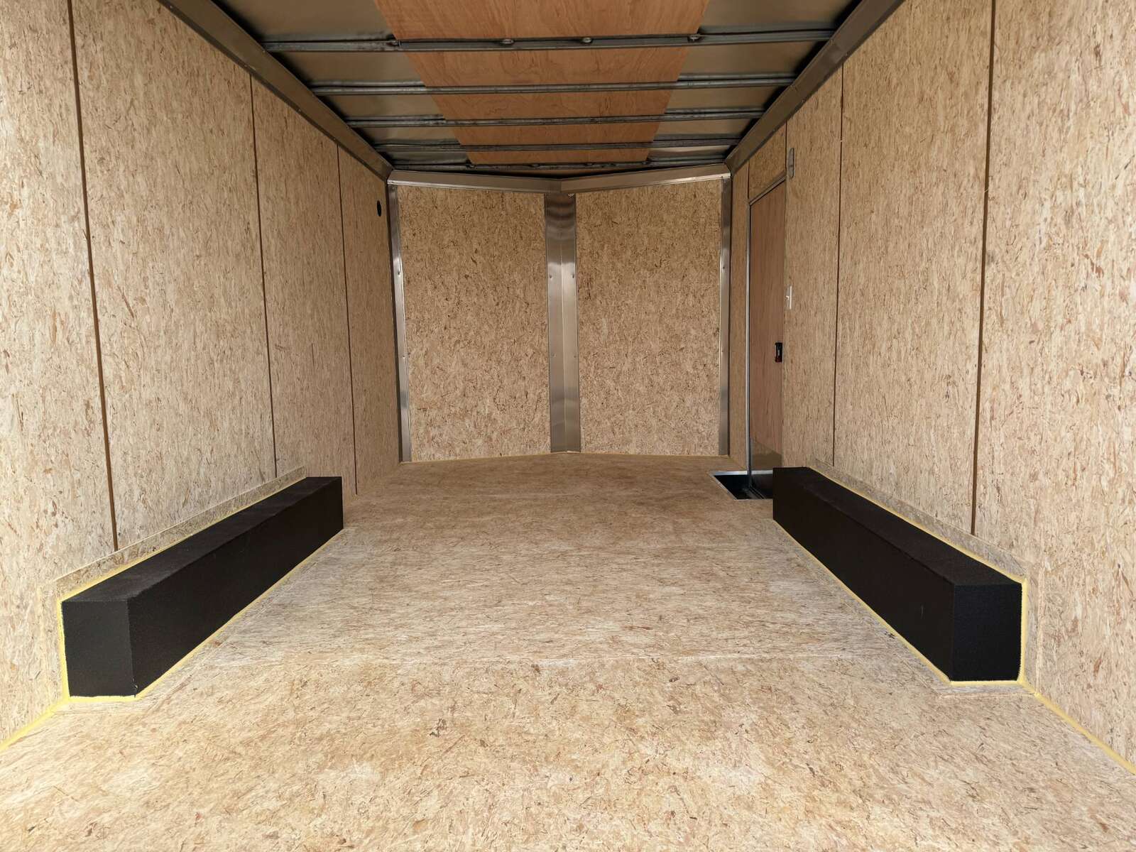 Photo of 2026 Mirage 8.5x16 XE V Nose 7000lb GVW Cargo / Enclosed Trailer Extra Heigh Barn Door White
